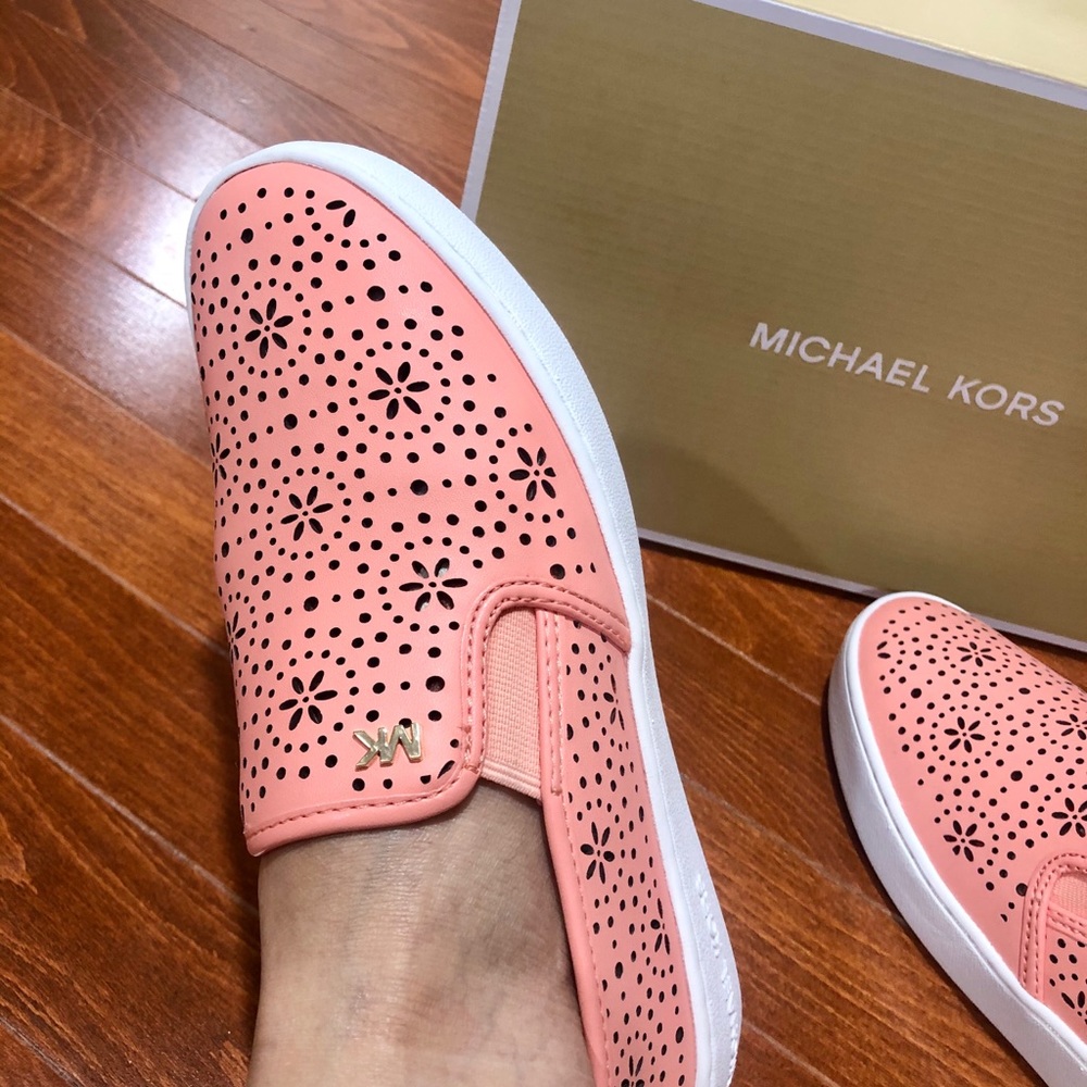 COPY - Michael Kors women slip on - Picture 5 of 5